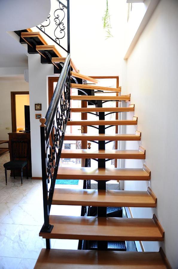Janika Apartments Tbilisi Esterno foto