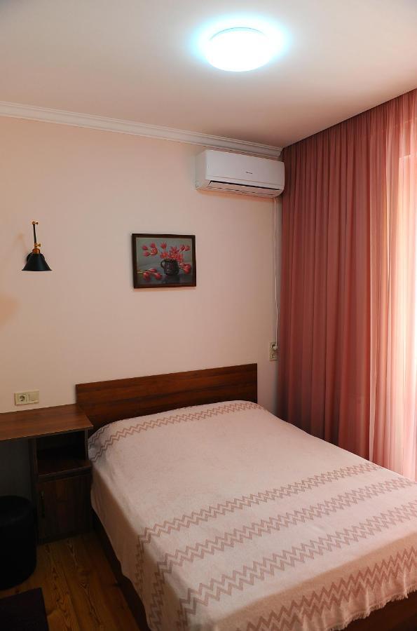 Janika Apartments Tbilisi Esterno foto